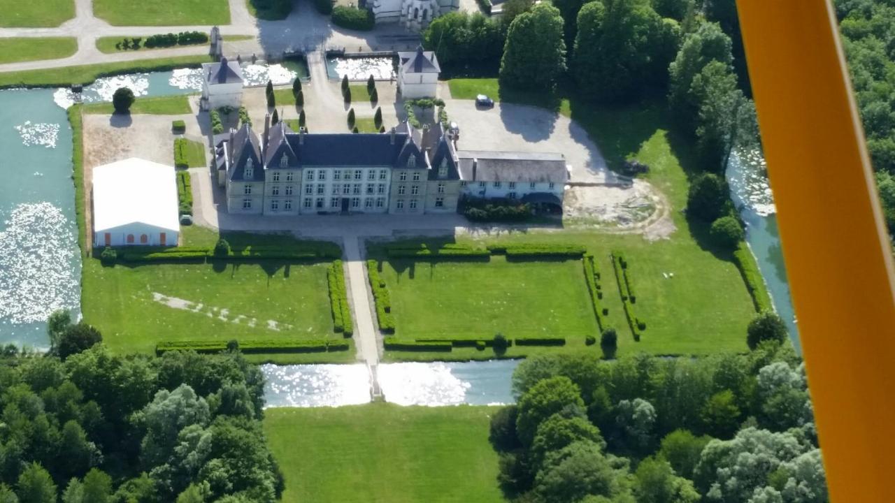 Chateau De Vitry-La-Ville Экстерьер фото