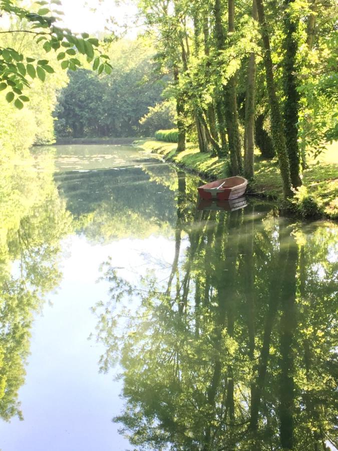 Chateau De Vitry-La-Ville Экстерьер фото